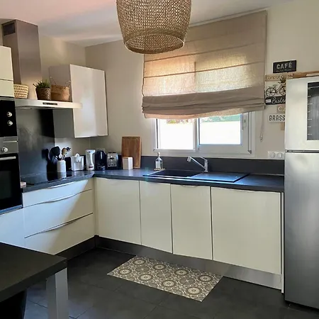 Belle Maison T4 Au Calme - Jardin & Parking *