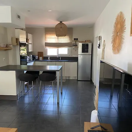 Belle Maison T4 Au Calme - Jardin&parking Appartement *