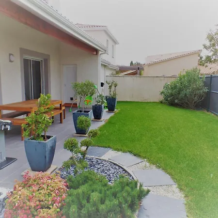 Apartament Belle Maison T4 Au Calme - Jardin & Parking *